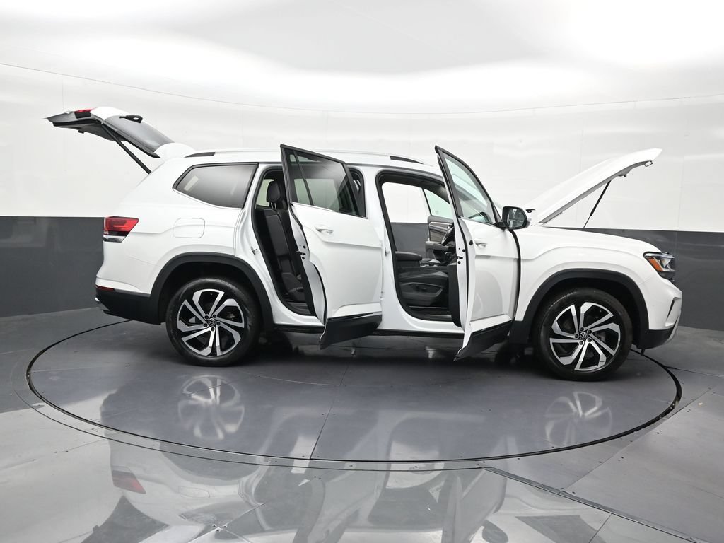 Used 2023 Volkswagen Atlas SEL AWD/4WD image 35