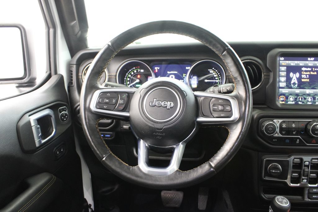 Used 2021 Jeep Wrangler Unlimited Sahara AWD/4WD image 22