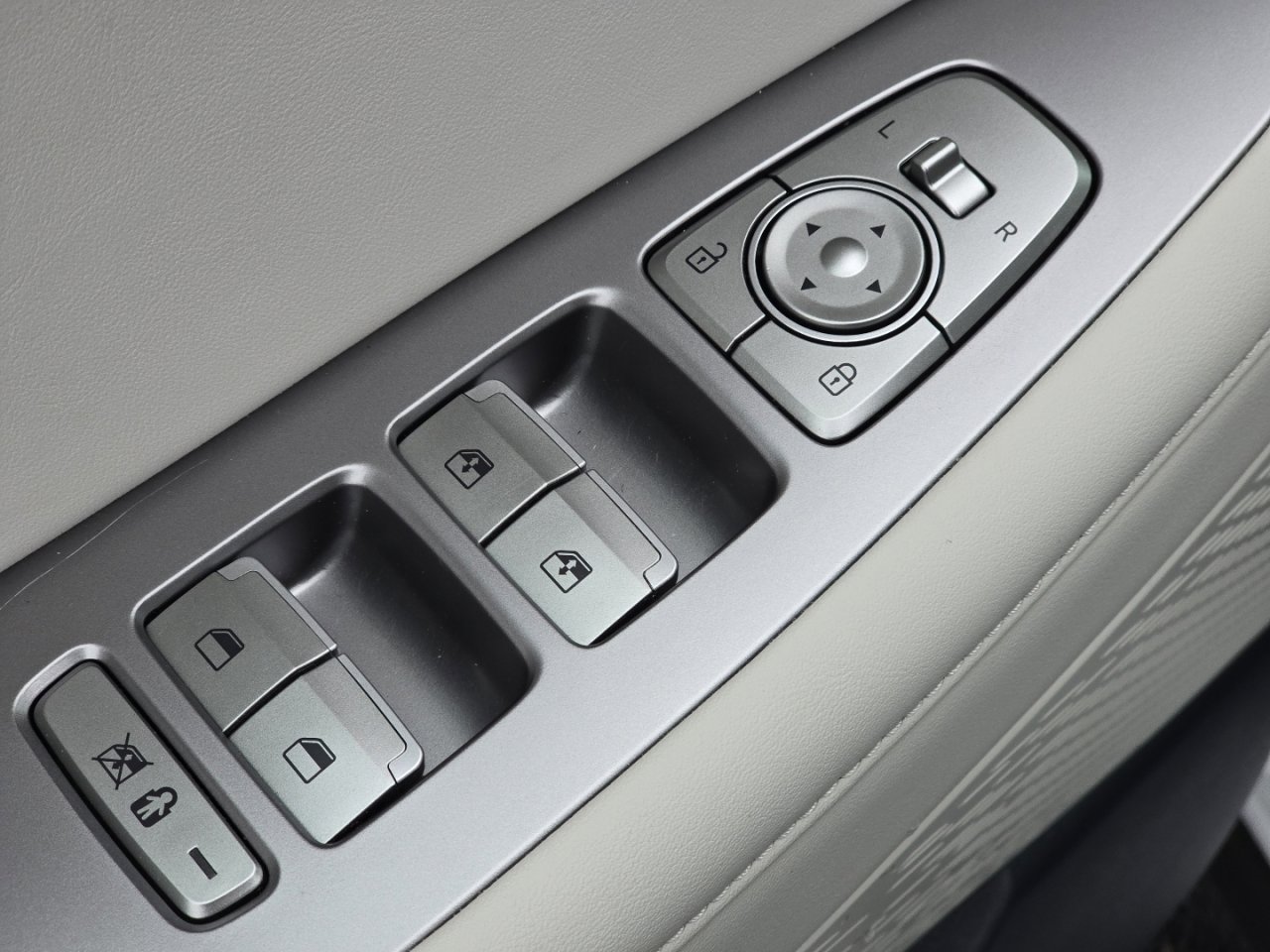 Used 2022 Hyundai Palisade SEL w/ Premium Package image 25