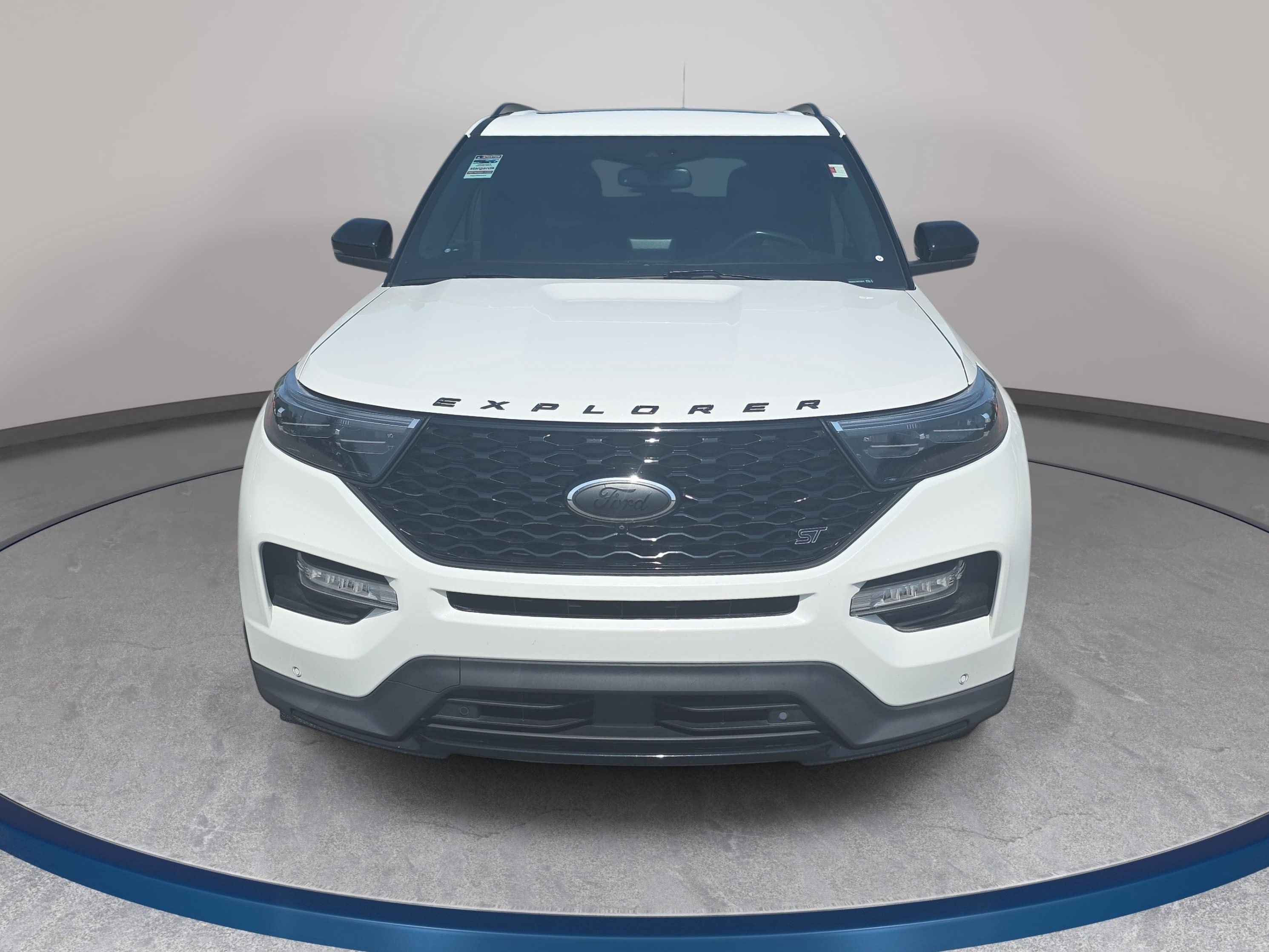 Used 2022 Ford Explorer ST w/ Equipment Group 401A AWD/4WD image 2