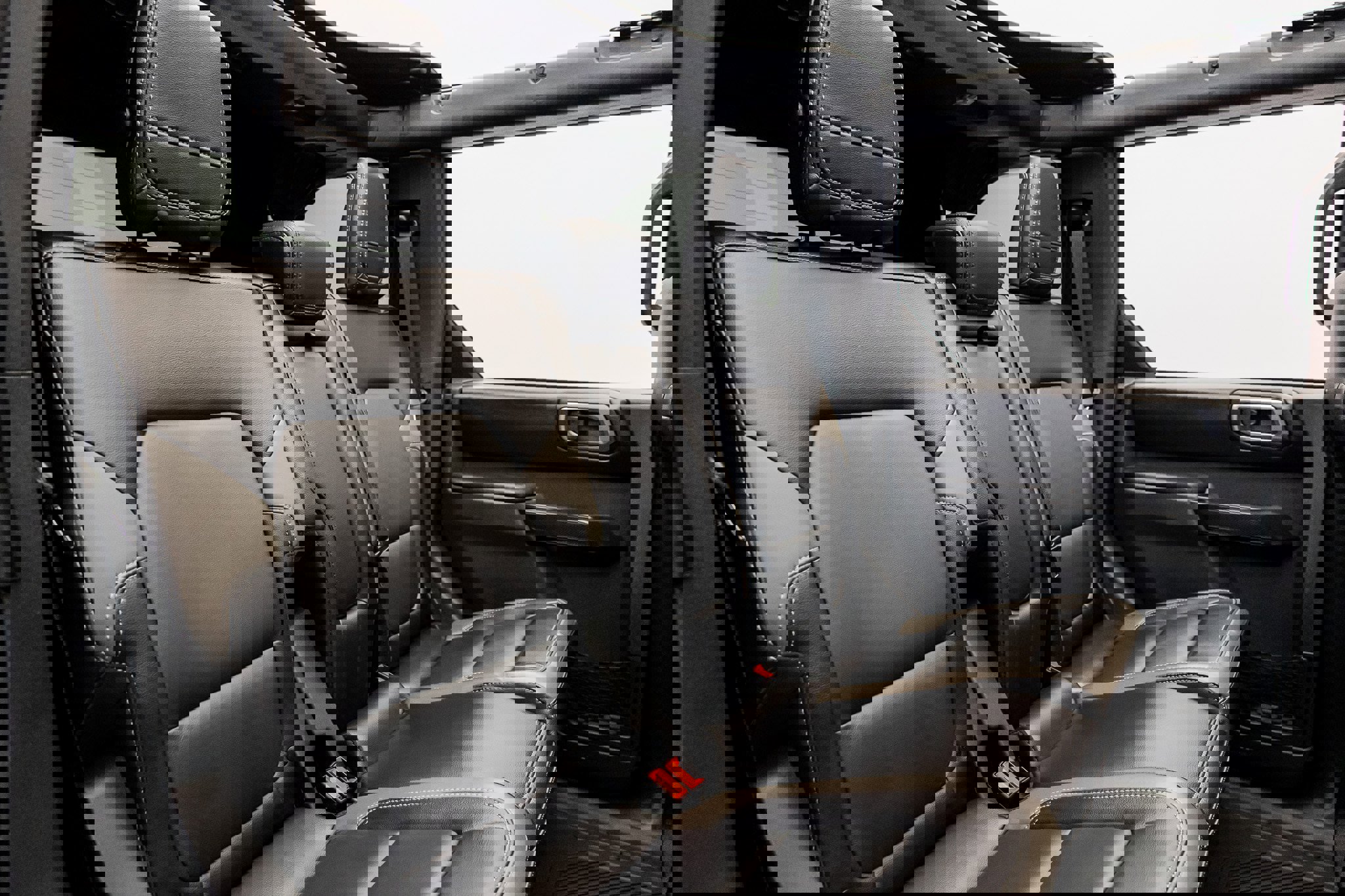 Used 2025 Ford Bronco Outer Banks image 36