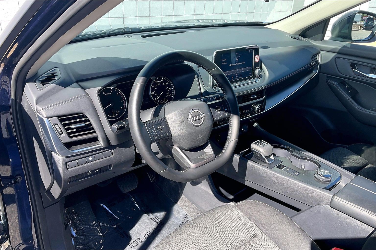 Used 2026 Nissan Rogue SV AWD/4WD image 18