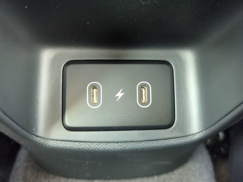 New 2026 Hyundai Elantra Limited image 15