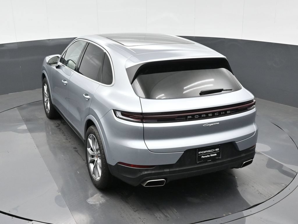 Certified 2026 Porsche Cayenne AWD/4WD image 28