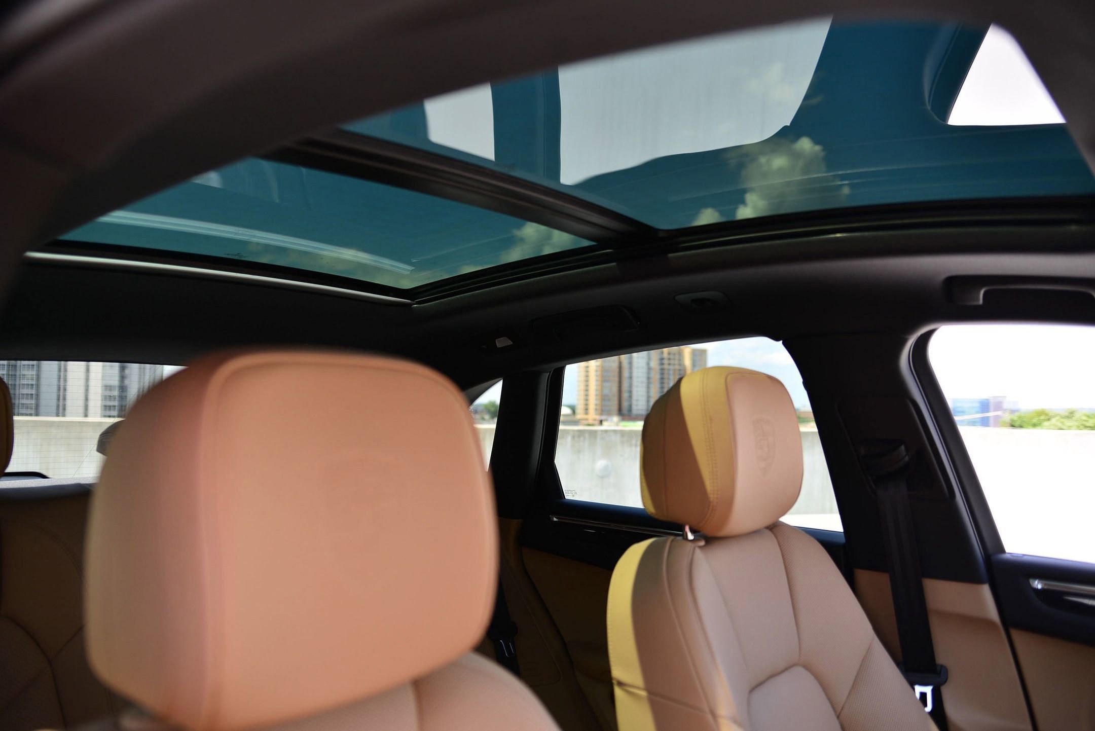 Used 2025 Porsche Macan image 16