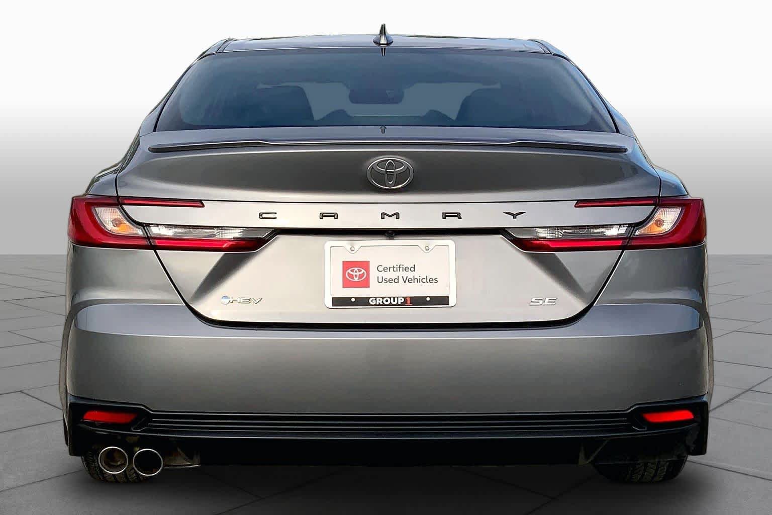 Used 2026 Toyota Camry SE w/ Multimedia Upgrade Package FWD image 5