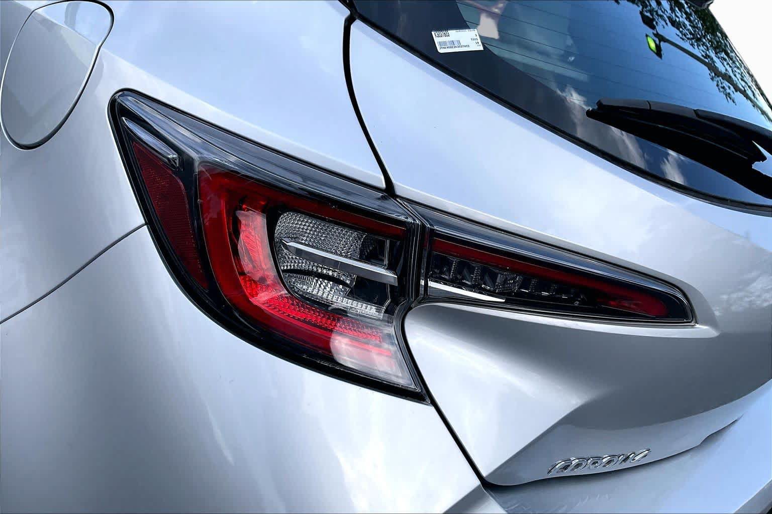 Used 2019 Toyota Corolla XSE FWD image 26