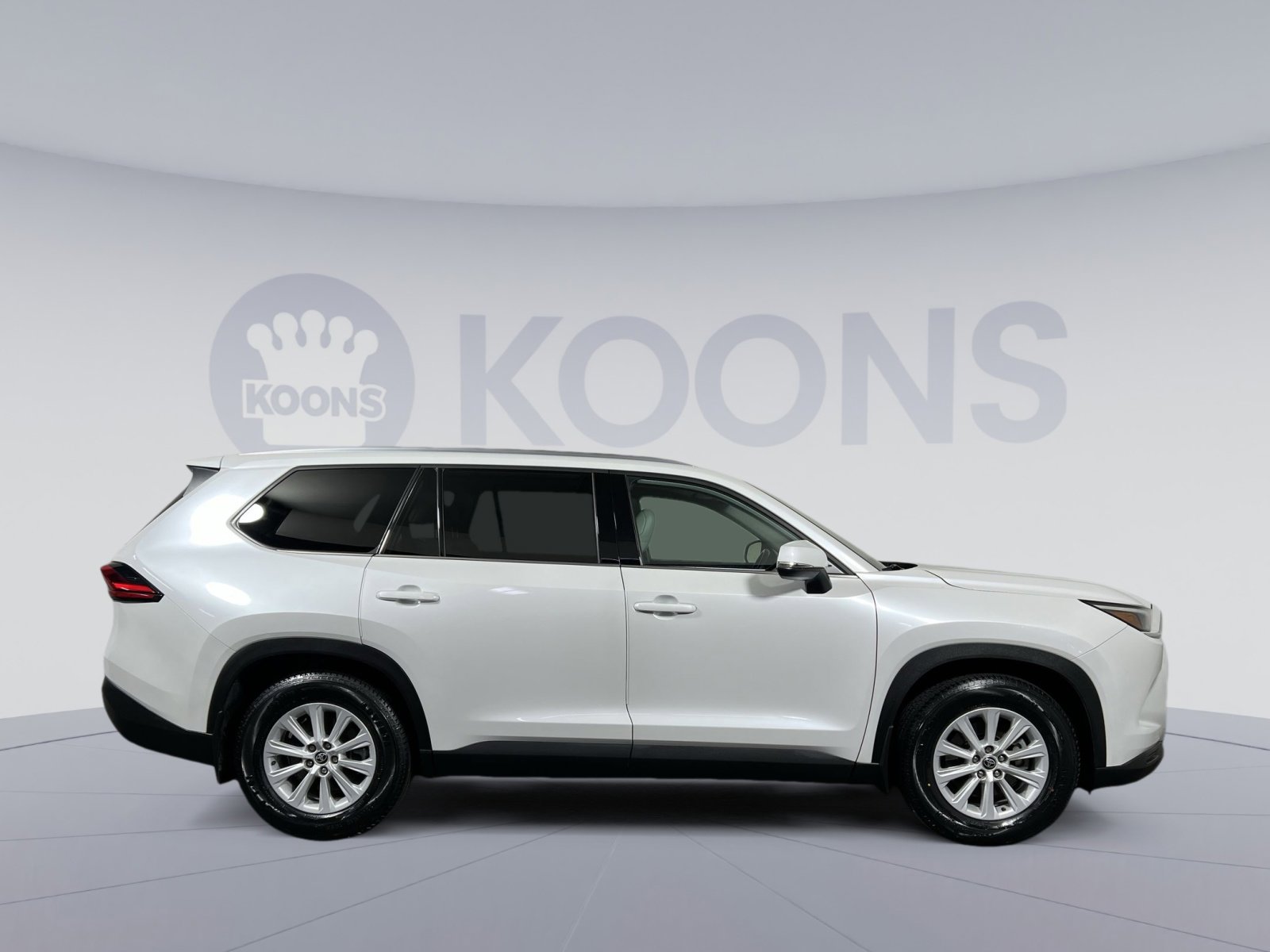 Used 2024 Toyota Grand Highlander XLE image 8