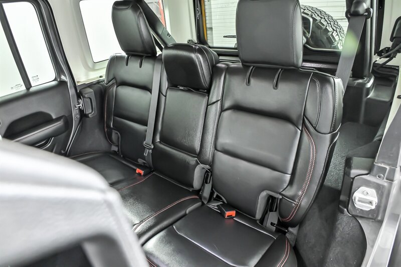 Used 2021 Jeep Wrangler Unlimited Rubicon AWD/4WD image 19