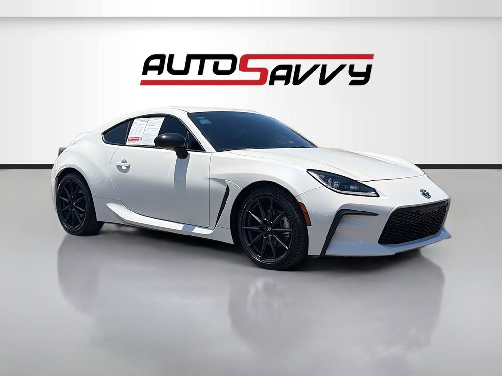 Used 2024 Toyota GR86 Premium RWD image 1