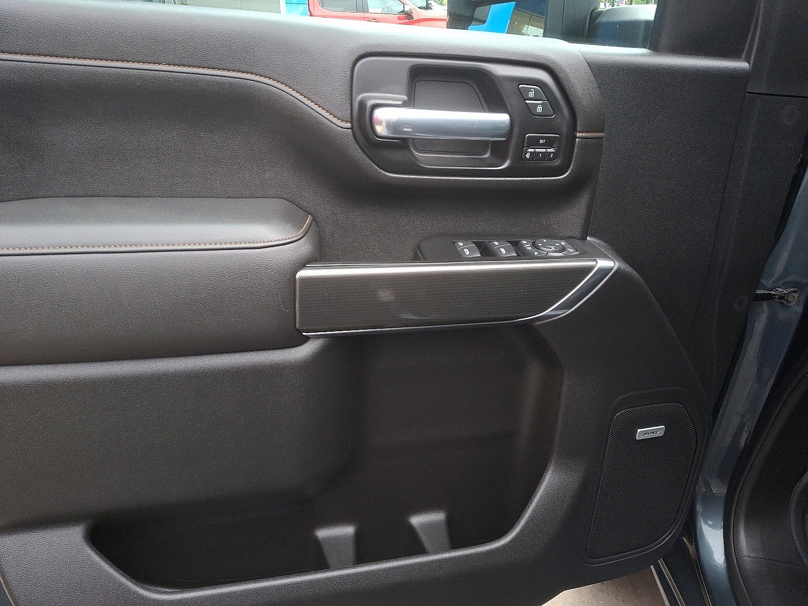 Used 2020 GMC Sierra 2500 AT4 w/ AT4 Premium Package image 12