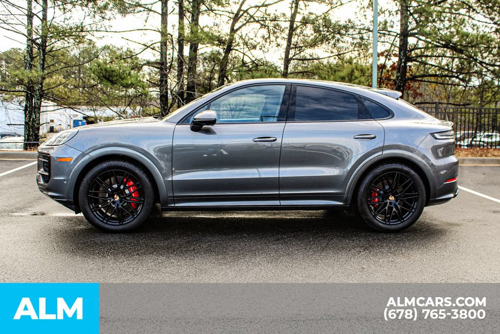 Used 2025 Porsche Cayenne GTS w/ Technology Package AWD/4WD image 6