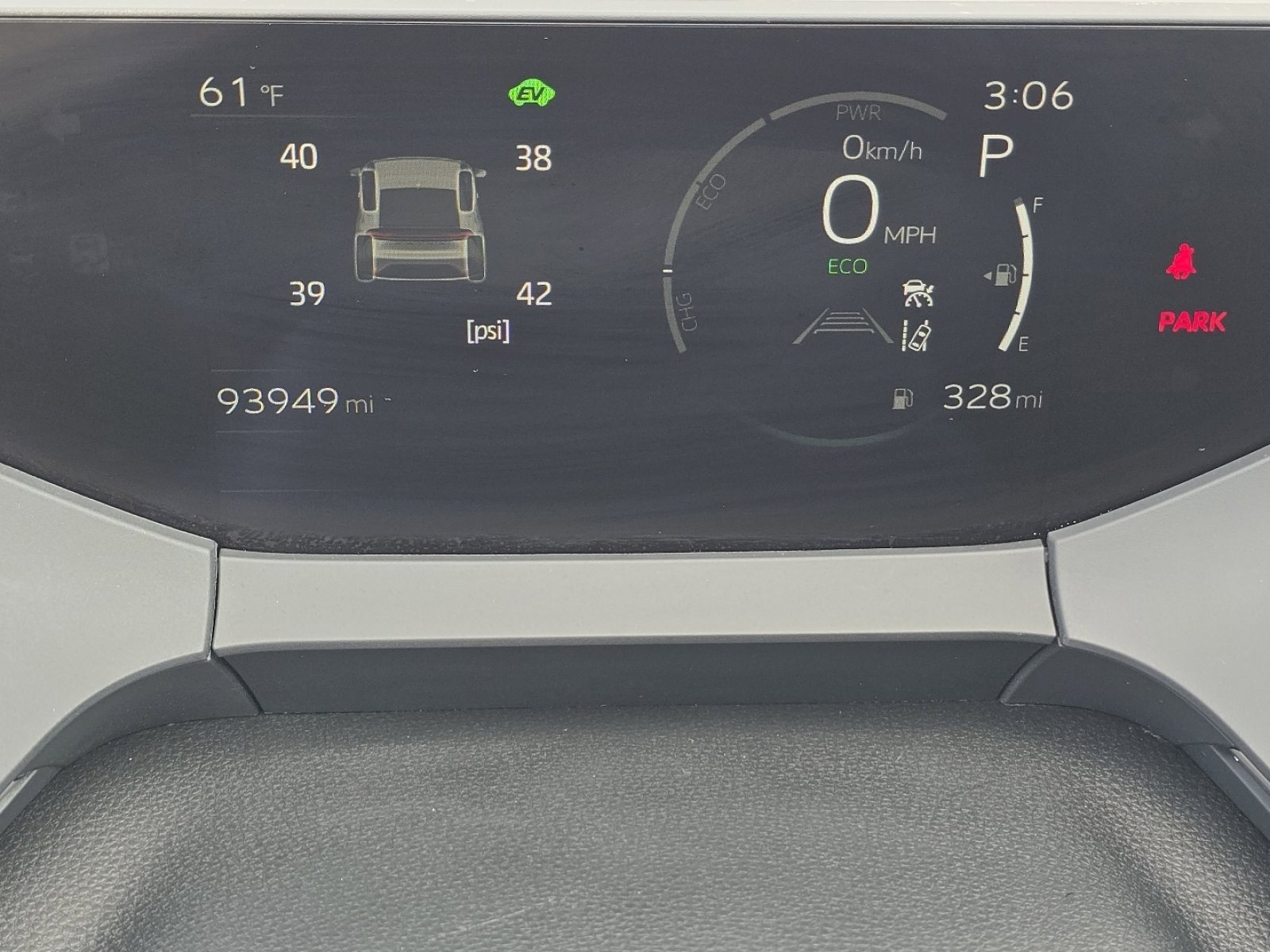 Used 2023 Toyota Prius XLE image 34