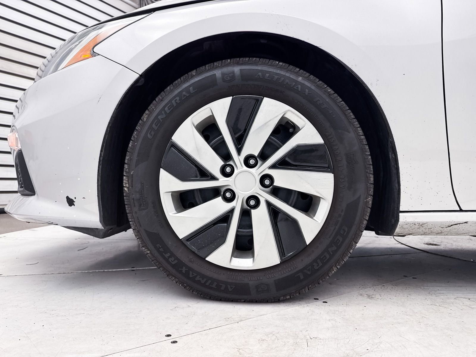 Used 2019 Nissan Altima 2.5 S image 11