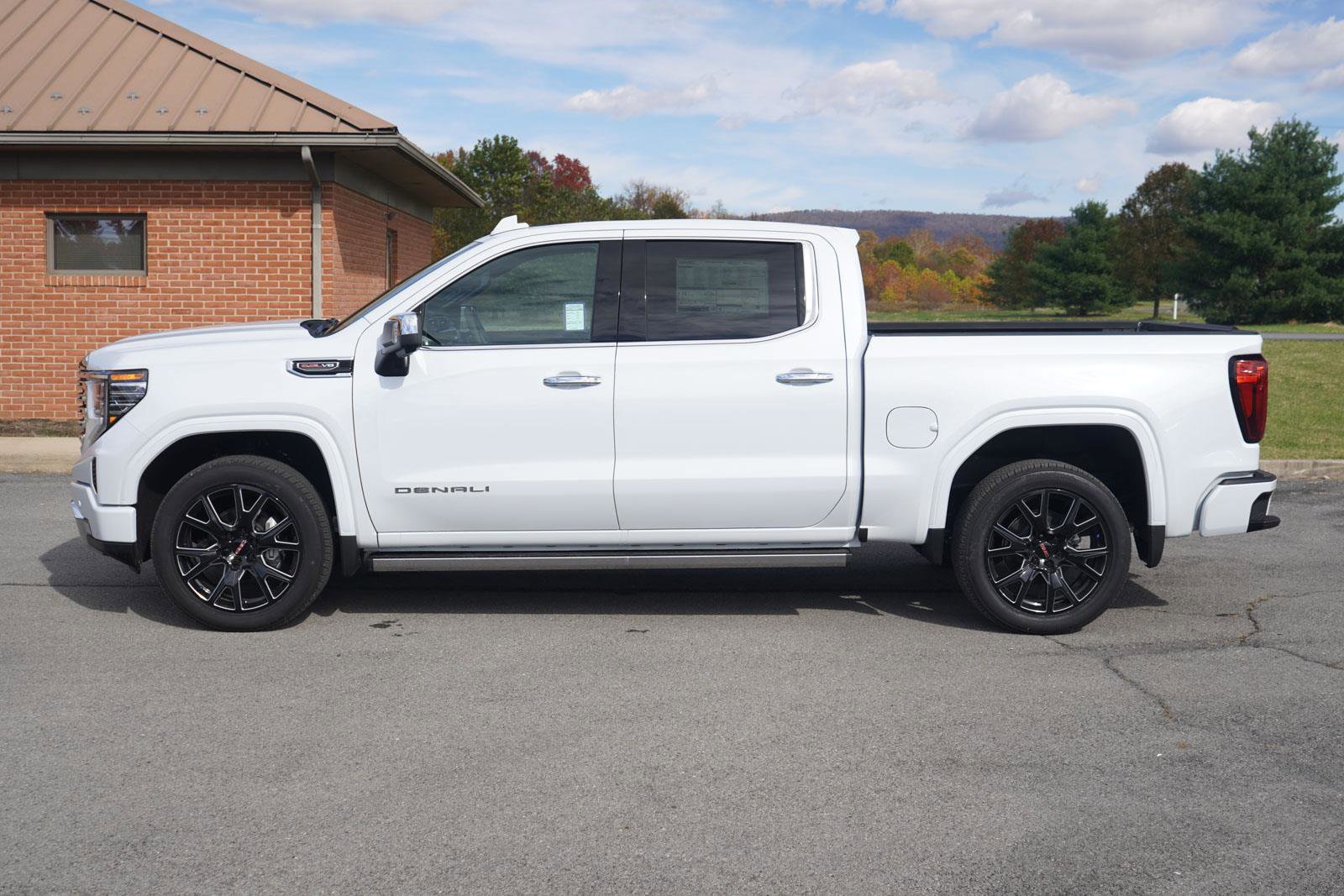 New 2026 GMC Sierra 1500 Denali image 8