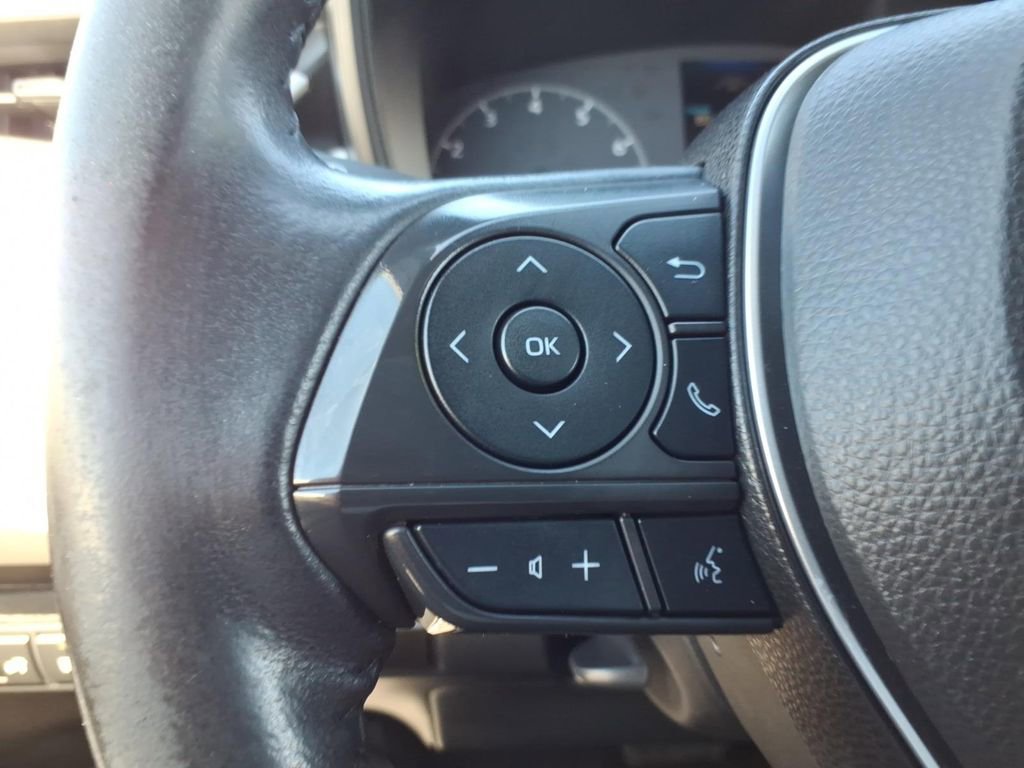 Used 2023 Toyota Corolla SE image 29