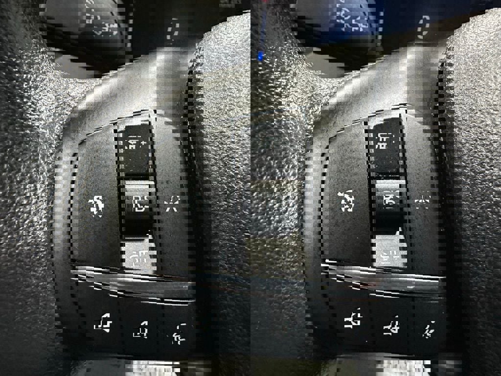 Used 2025 Ford Escape Active image 19