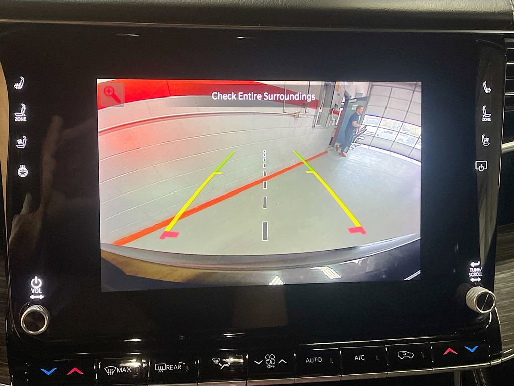 Used 2022 Jeep Wagoneer Series III w/ Premium Group I image 14