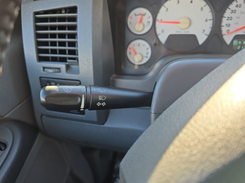 Used 2007 Dodge Ram 2500 Truck SLT image 29