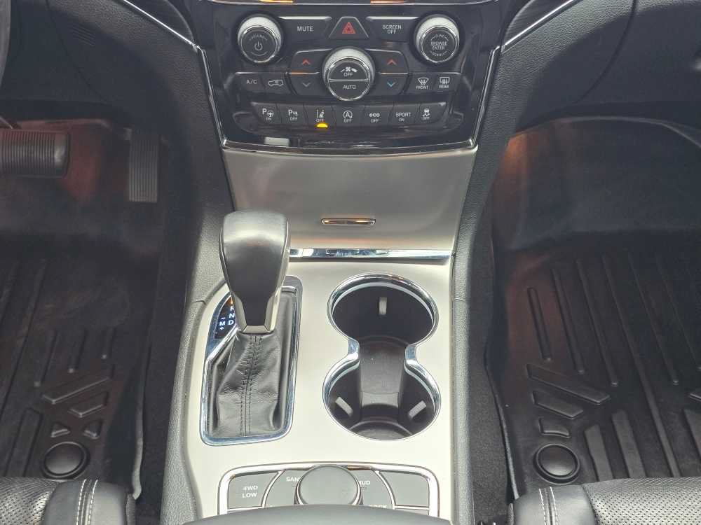 Used 2021 Jeep Grand Cherokee Limited w/ Quick Order Package 2GK 80th AWD/4WD image 13