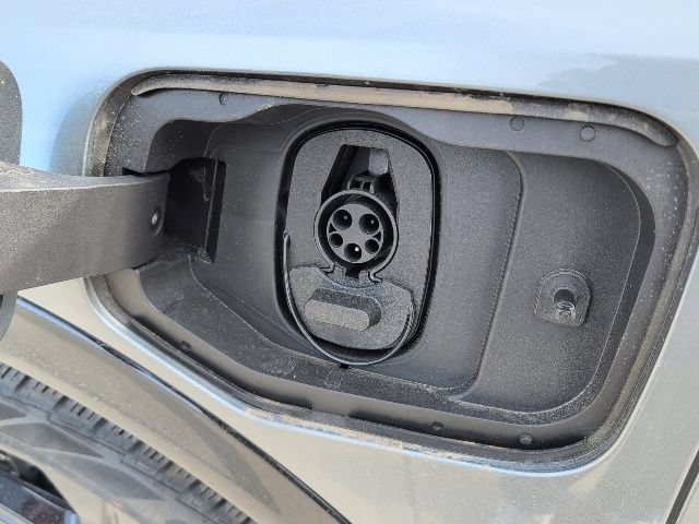 New 2026 Chevrolet Equinox EV RS FWD image 33