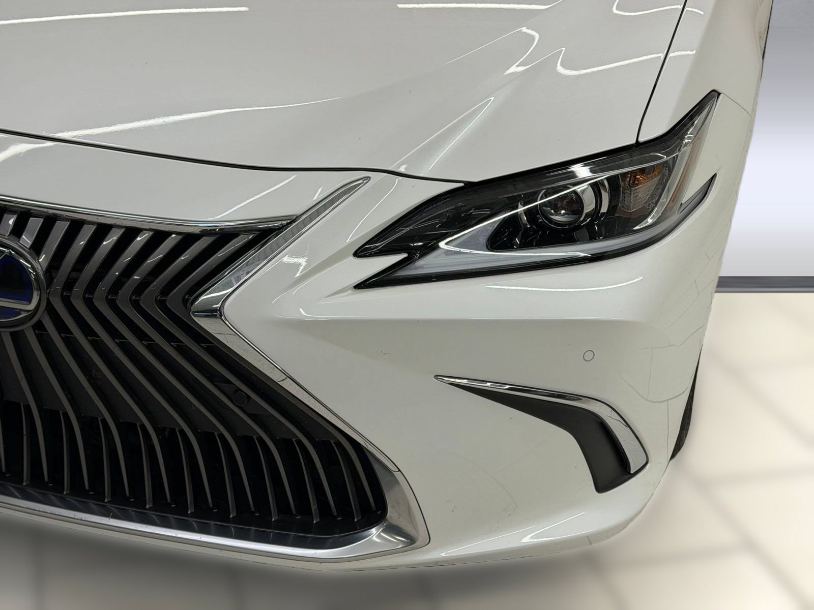 Used 2021 Lexus ES 300h w/ Premium Package FWD image 9