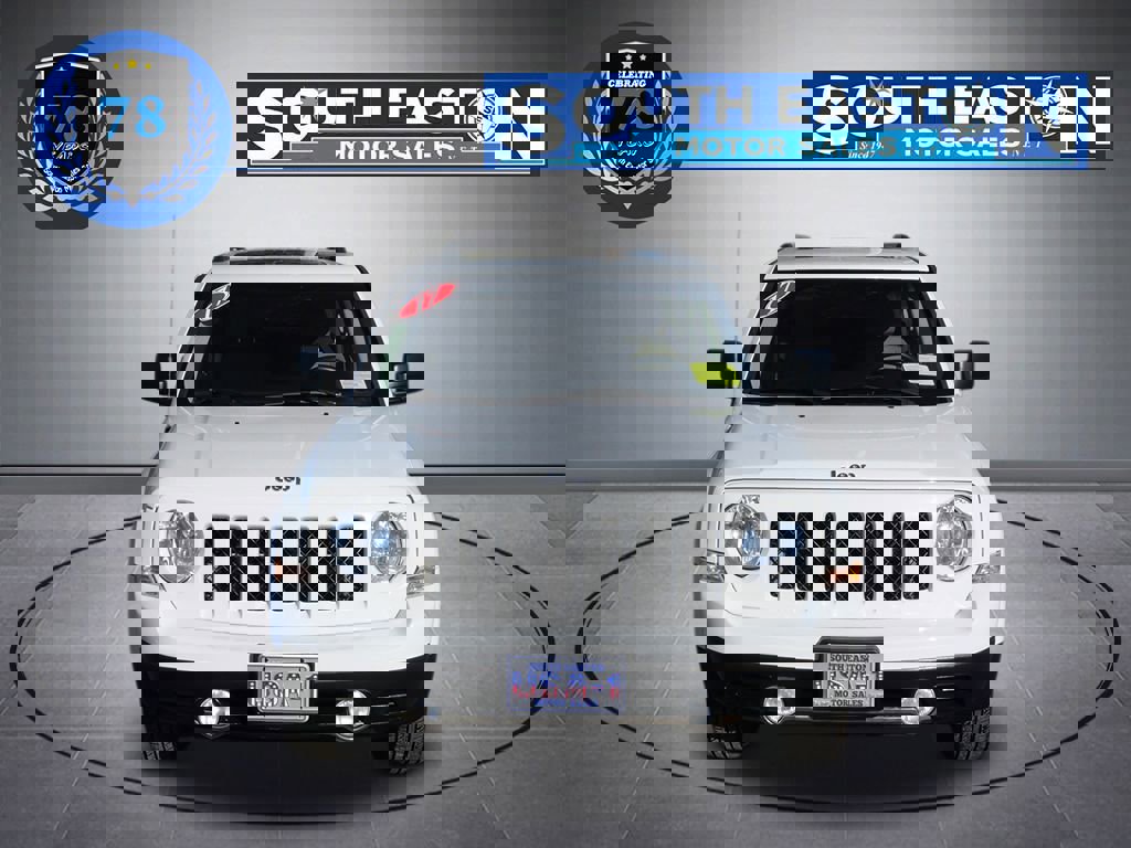 Used 2017 Jeep Patriot High Altitude image 3