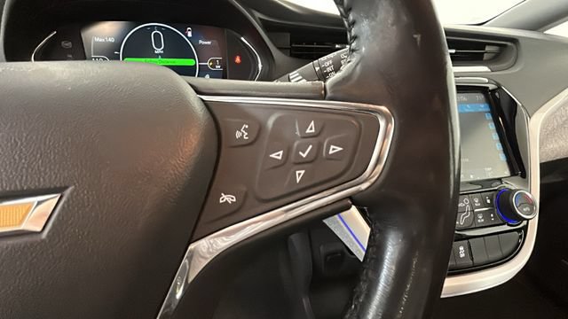Used 2020 Chevrolet Bolt Premier w/ Infotainment Package FWD image 16