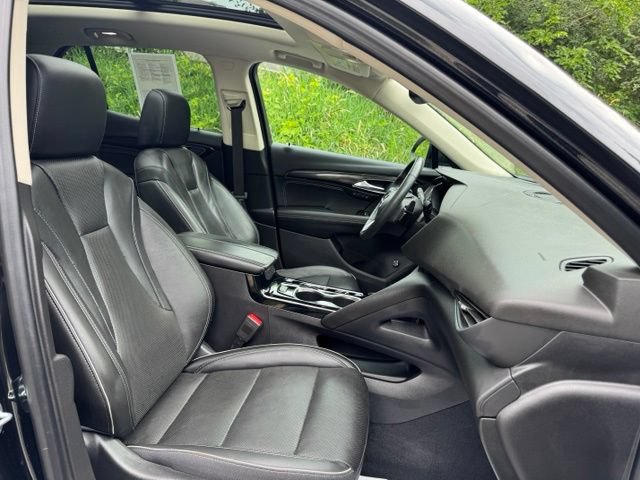 Used 2021 Buick Envision Essence w/ Sport Touring Package FWD image 20