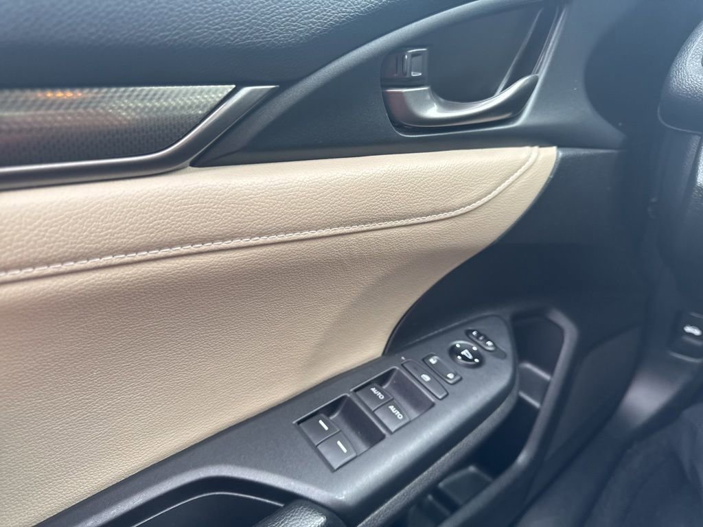 Used 2019 Honda Civic EX-L image 27