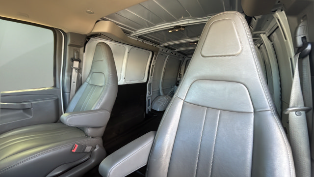 Used 2025 Chevrolet Express 2500 w/ Driver Convenience Package RWD image 24