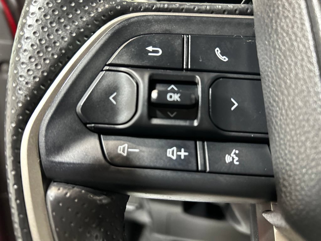 Used 2025 Toyota 4Runner SR5 AWD/4WD image 24