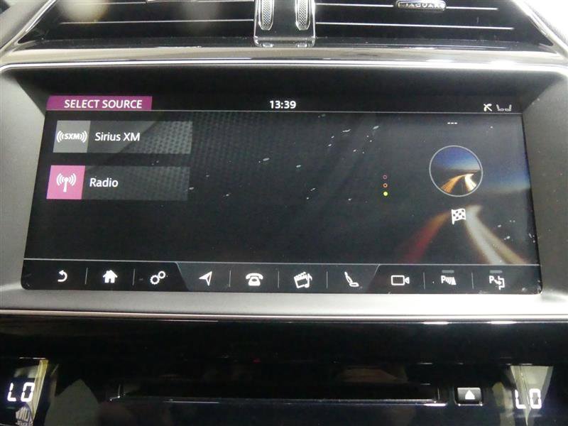 Used 2019 Jaguar F-PACE S image 45