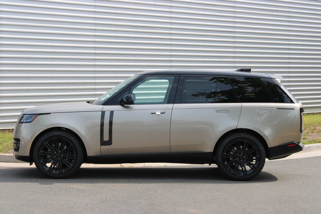 New 2026 Land Rover Range Rover SE AWD/4WD image 2