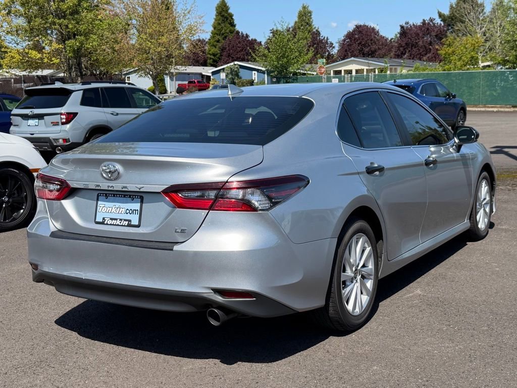 Used 2022 Toyota Camry LE FWD image 7