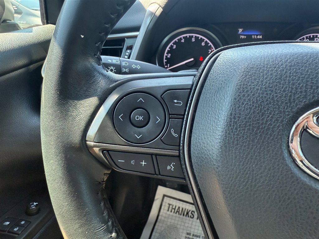 Used 2022 Toyota Camry SE image 17