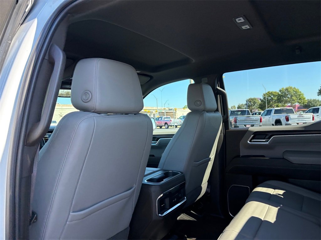 Certified 2023 GMC Sierra 1500 SLT image 32
