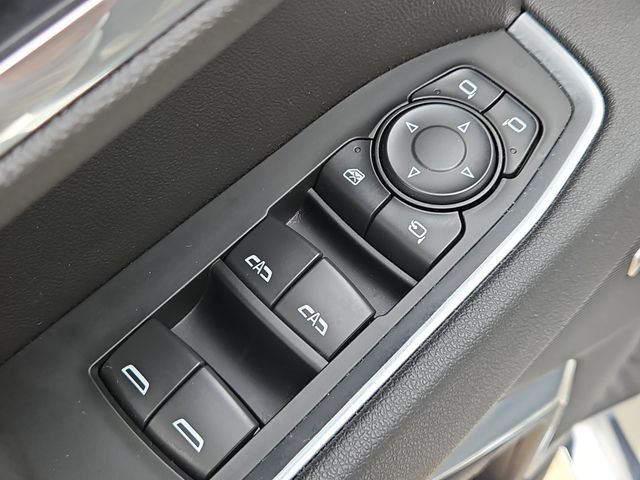 Used 2026 GMC Sierra 1500 SLT AWD/4WD image 18