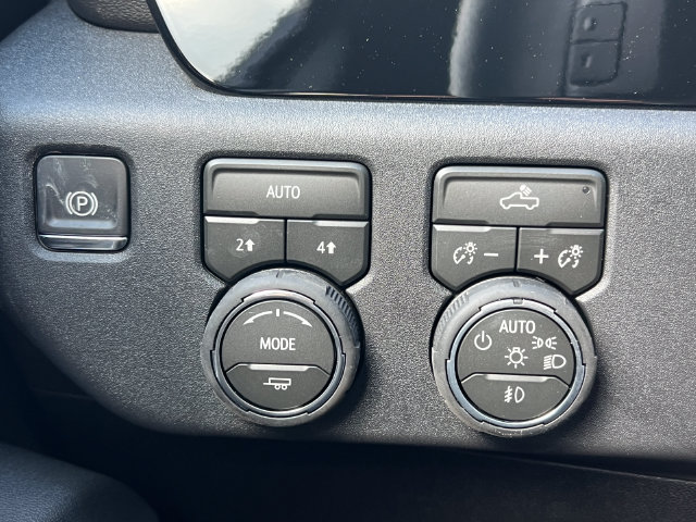 New 2026 Chevrolet Silverado 1500 RST w/ LPO, Dark Essentials Package AWD/4WD image 16