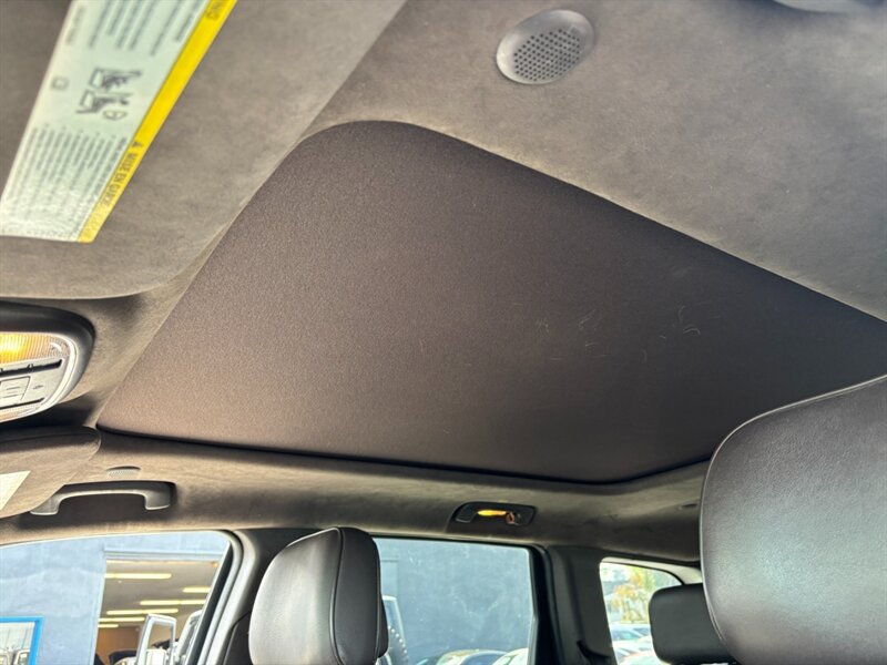 Used 2015 Jeep Grand Cherokee Summit AWD/4WD image 18