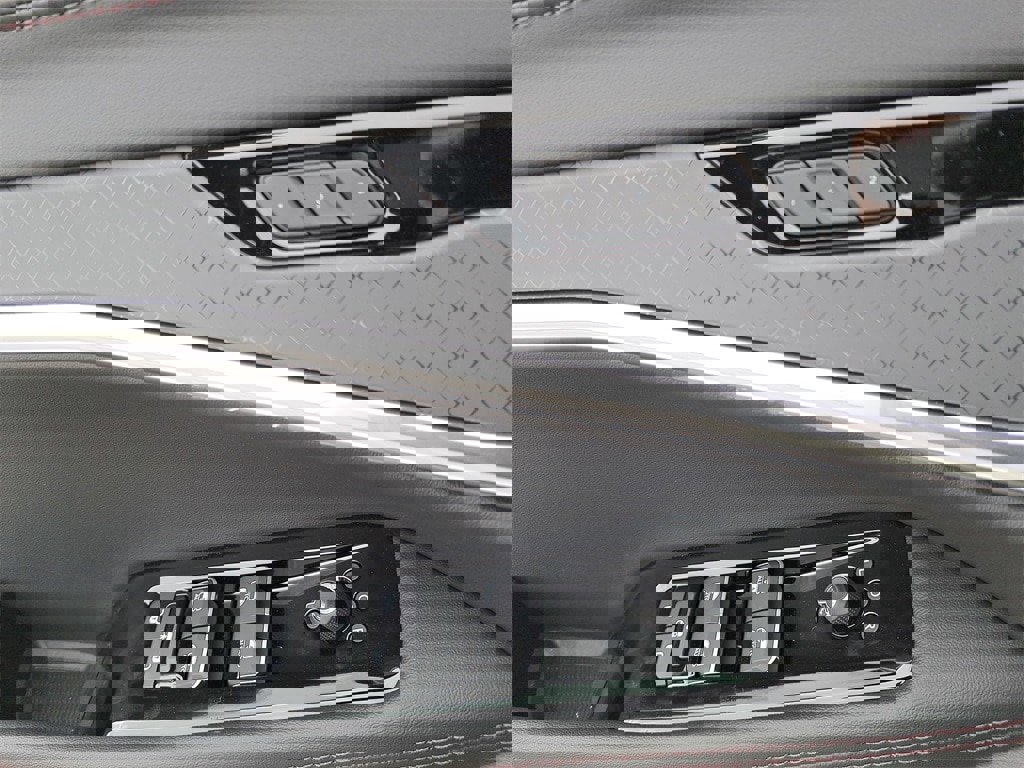 New 2025 Jeep Wagoneer S Limited image 30