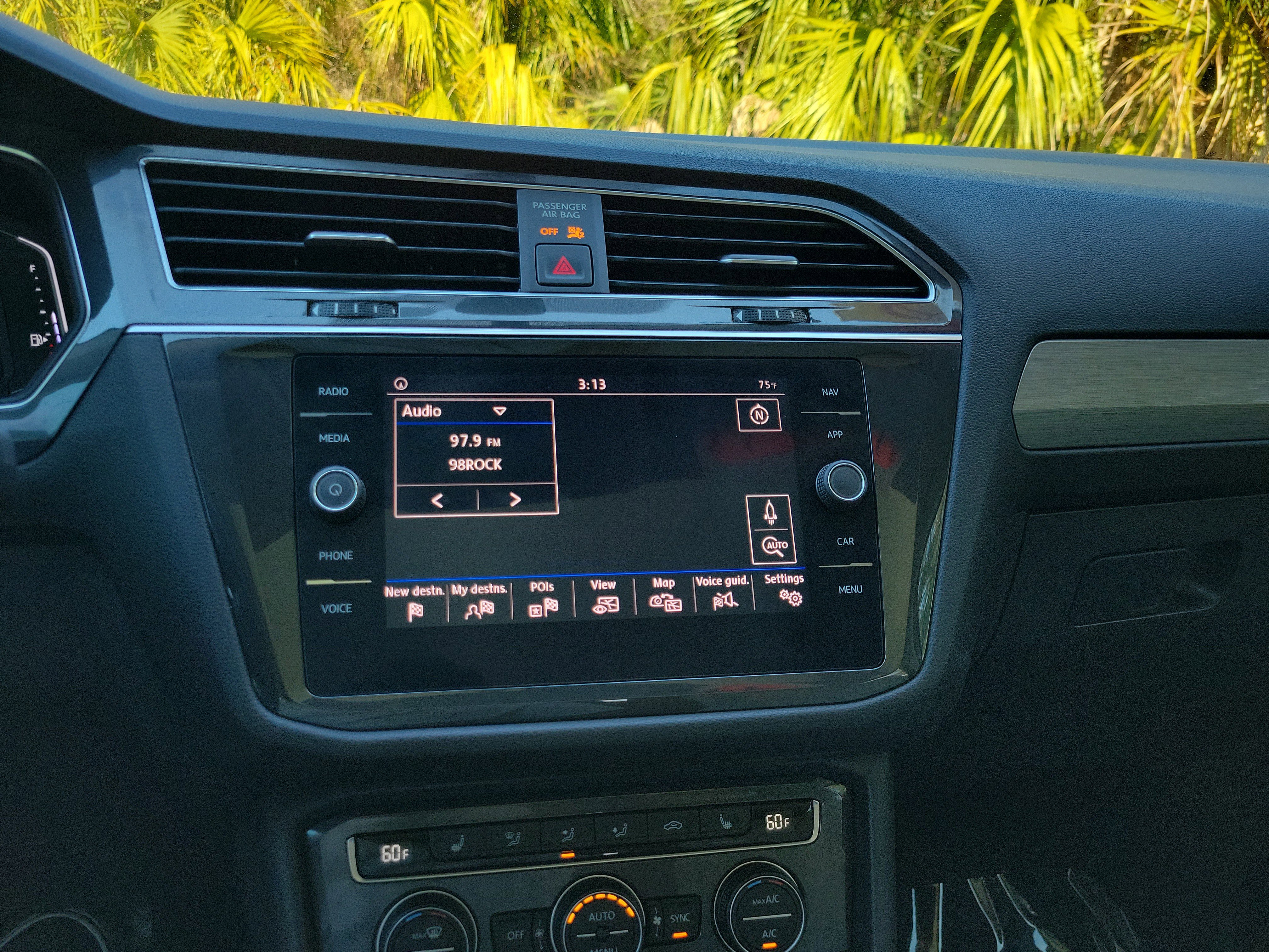 Used 2019 Volkswagen Tiguan SEL image 24