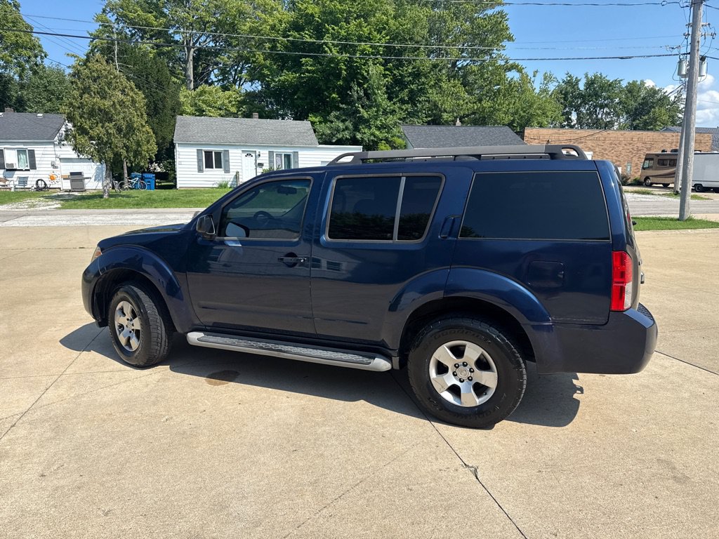 Used 2008 Nissan Pathfinder S AWD/4WD image 5