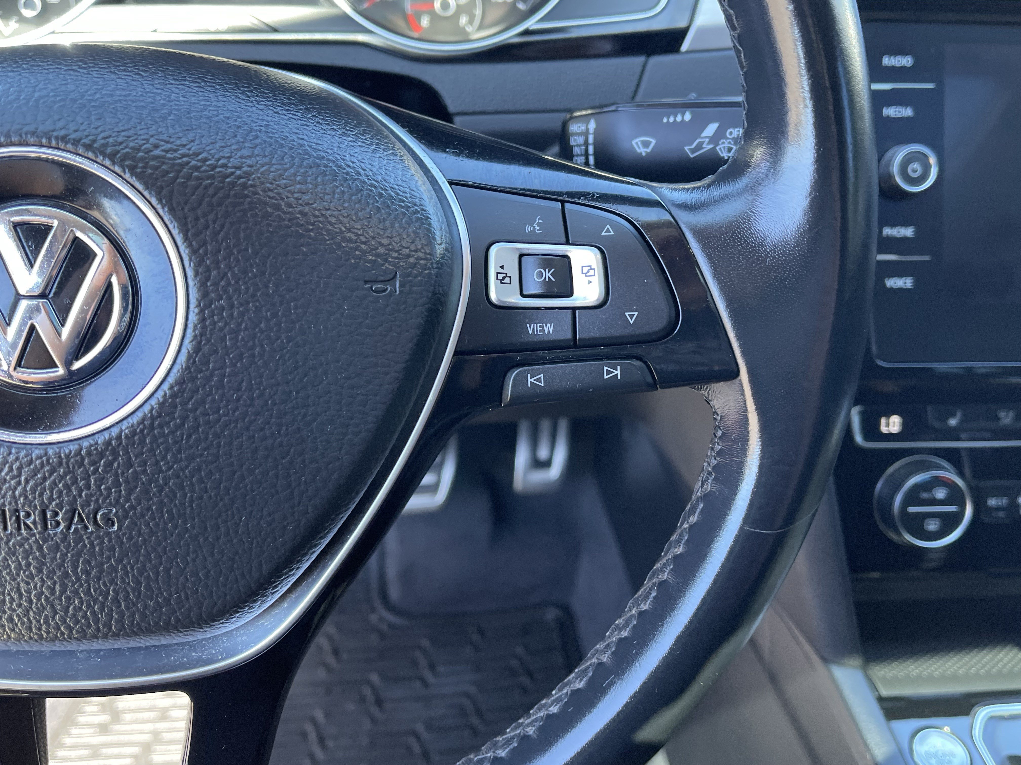 Used 2019 Volkswagen Arteon SE AWD/4WD image 24