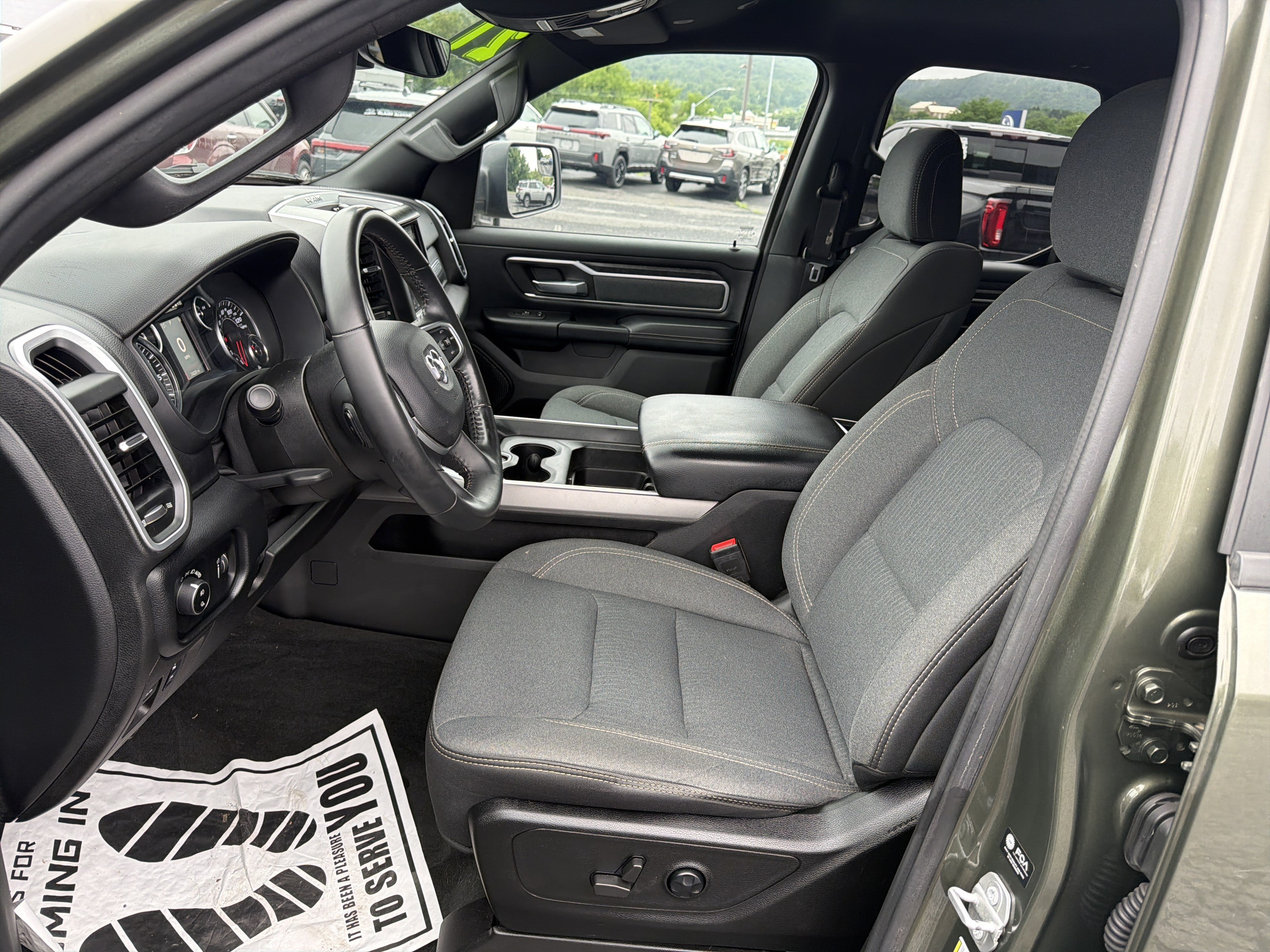 Used 2021 RAM 1500 Big Horn AWD/4WD image 12