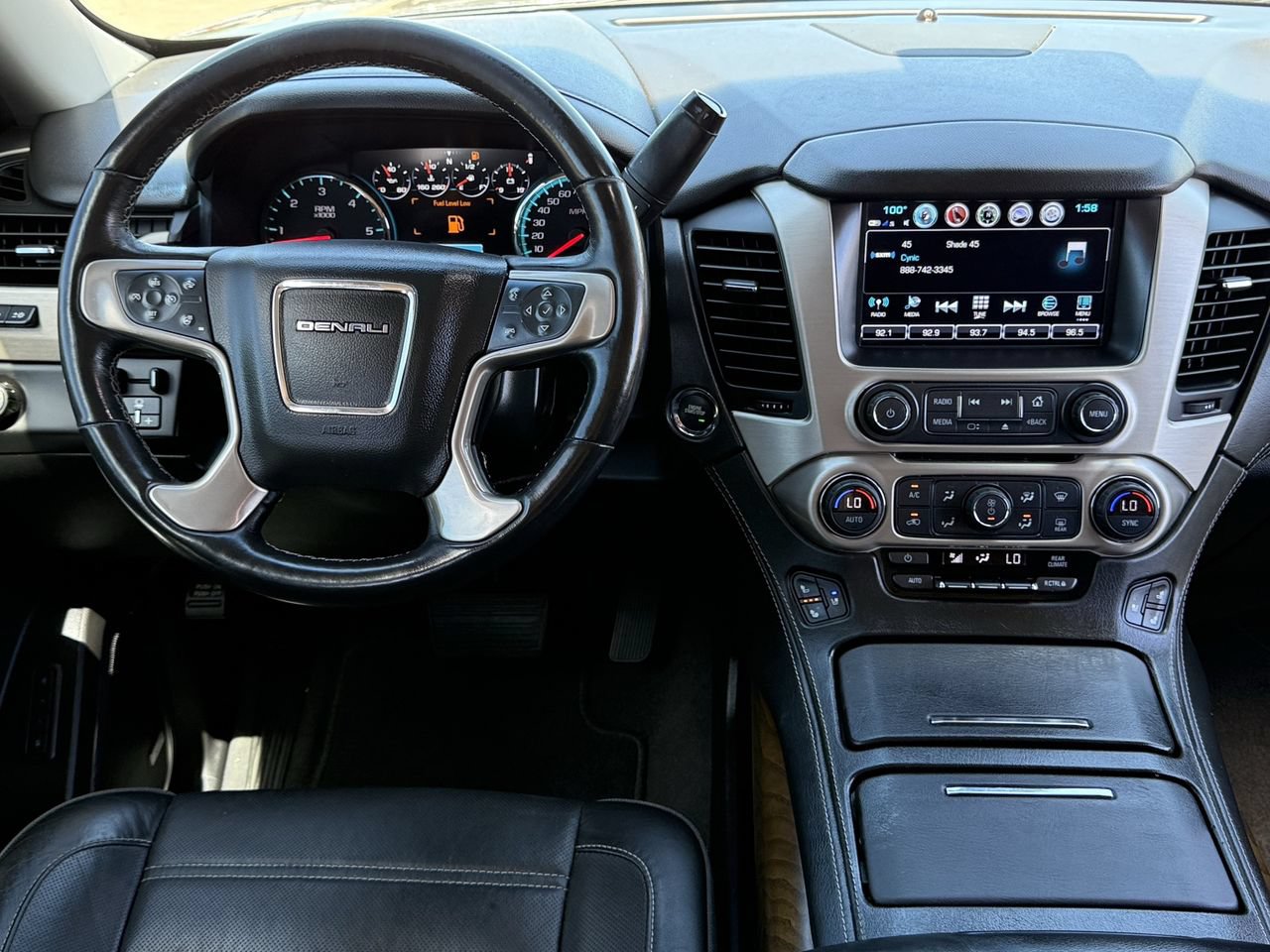 Used 2019 GMC Yukon Denali w/ Denali Ultimate Package RWD image 10