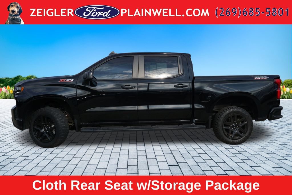 Used 2021 Chevrolet Silverado 1500 LT Trail Boss w/ Convenience Package II AWD/4WD image 2