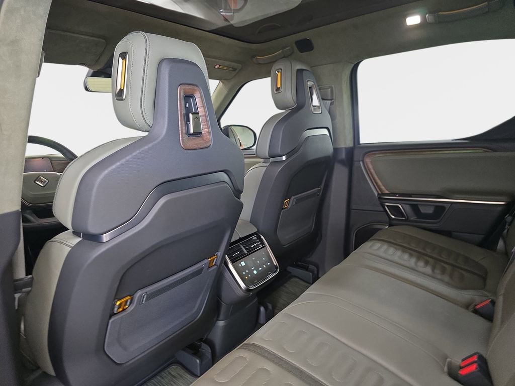 Used 2022 Rivian R1T Launch Edition image 16
