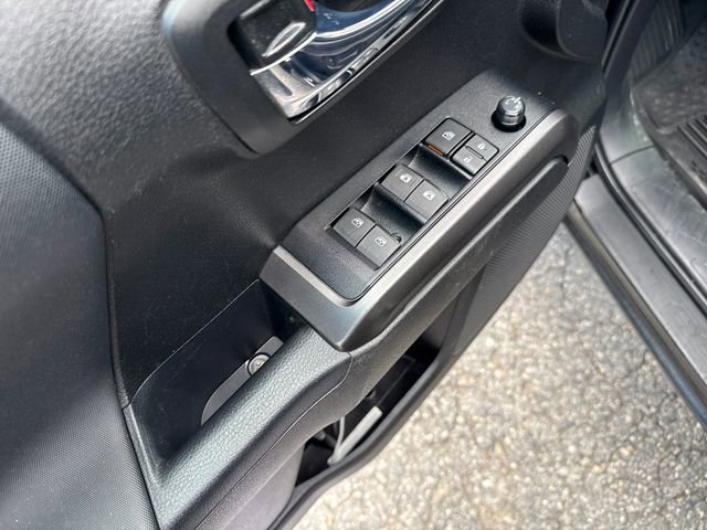 Used 2022 Toyota Tacoma TRD Off-Road w/ Technology Package AWD/4WD image 14