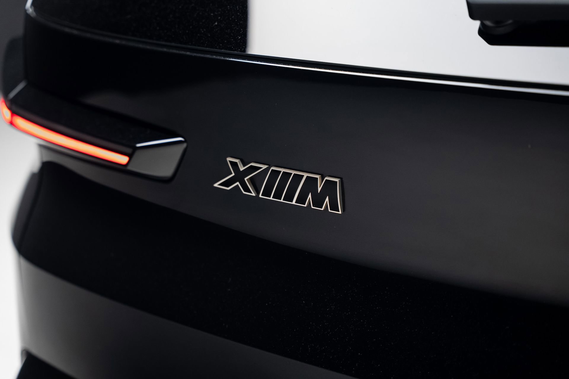 Used 2023 BMW XM w/ M Driver's Package image 32